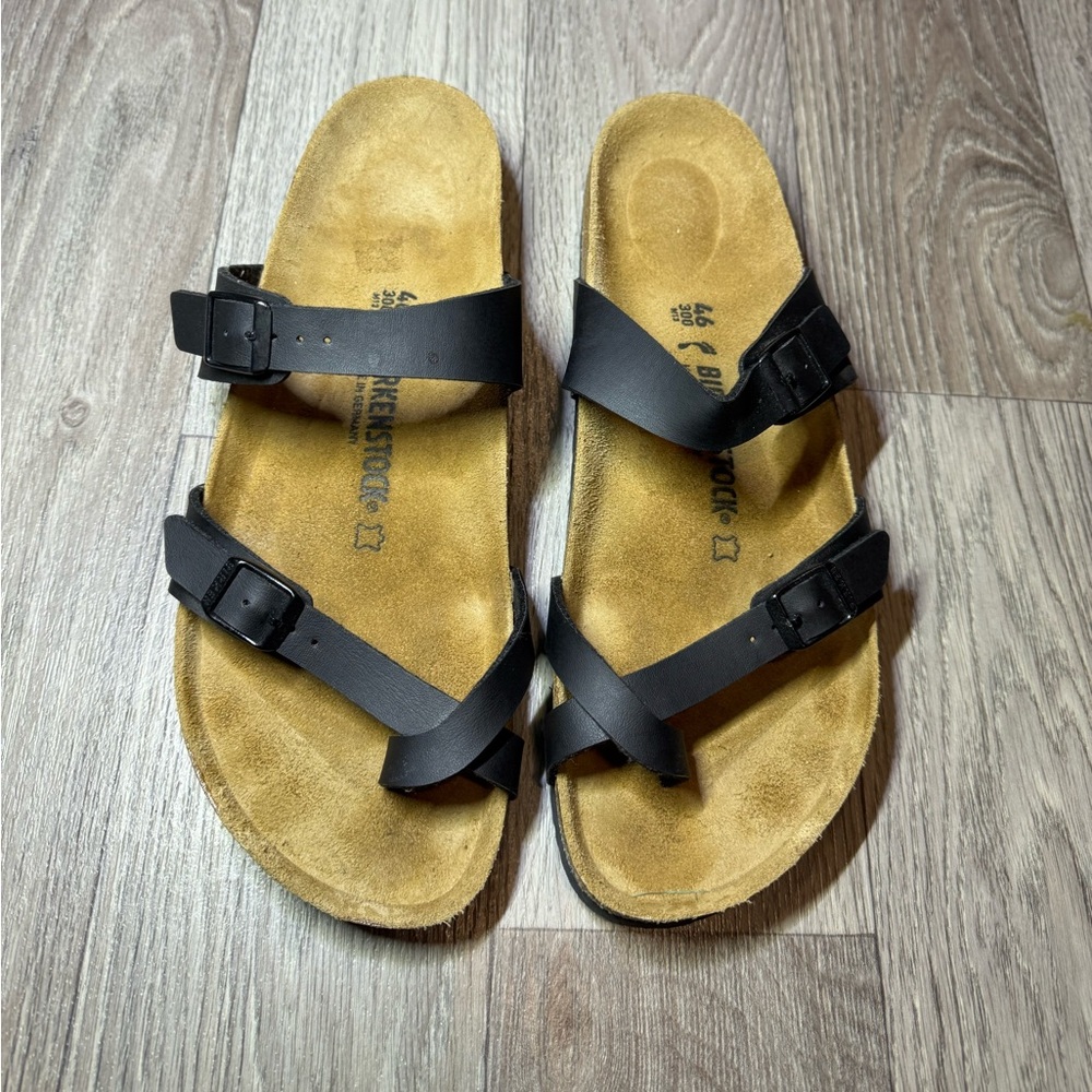 Birkenstock Black Strappy Sandals